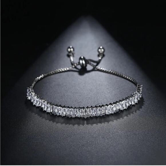 NEW 18K gold plated CZ adjustable chain pavé bracelet jewelry B5A - Picture 2 of 4